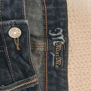 Miss Me jeans style: Modelo Color: Dark 21 Low Waist boot cut size 31